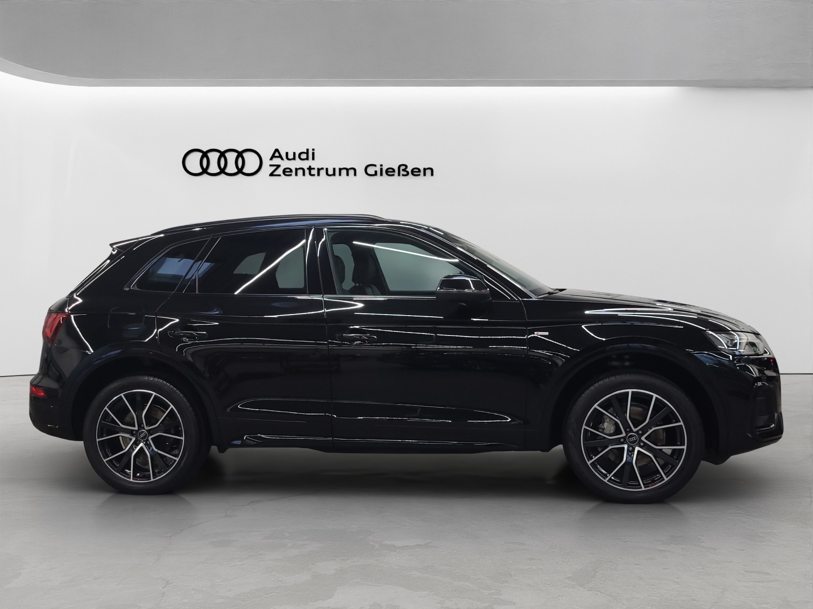 Q5 40 TDI quattro S line Black ACC AHK LED Navi
