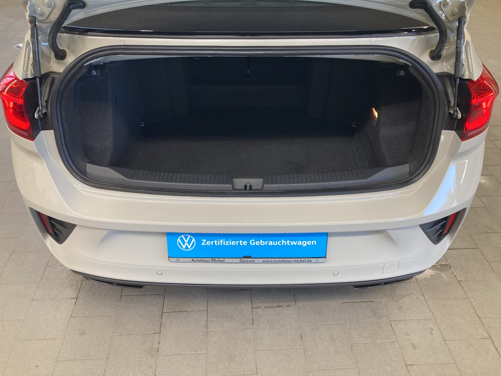 T-Roc Cabrio TSI DSG R-Line Edition Karmann IQ-Light Navi AHK Kamera