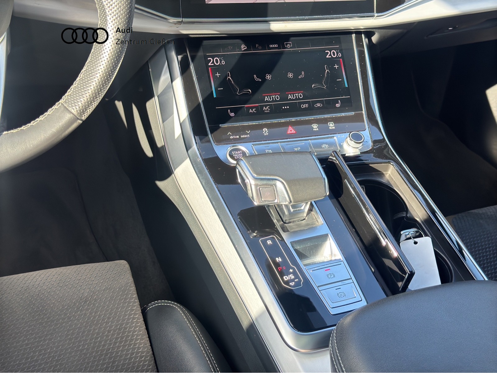 Q7 55 TFSI e quattro S line Black B&O MATRIX PANO Luftfederung