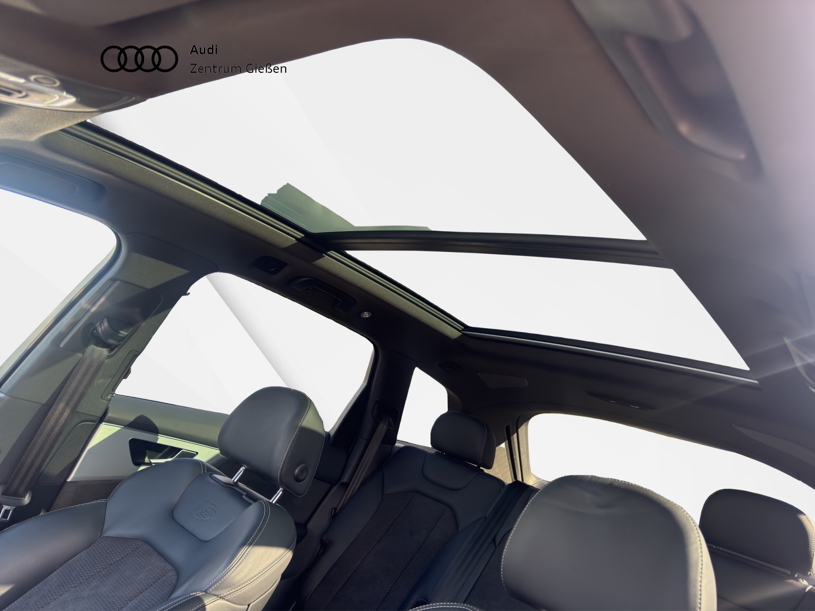 Q7 55 TFSI e quattro S line Black B&O MATRIX PANO Luftfederung