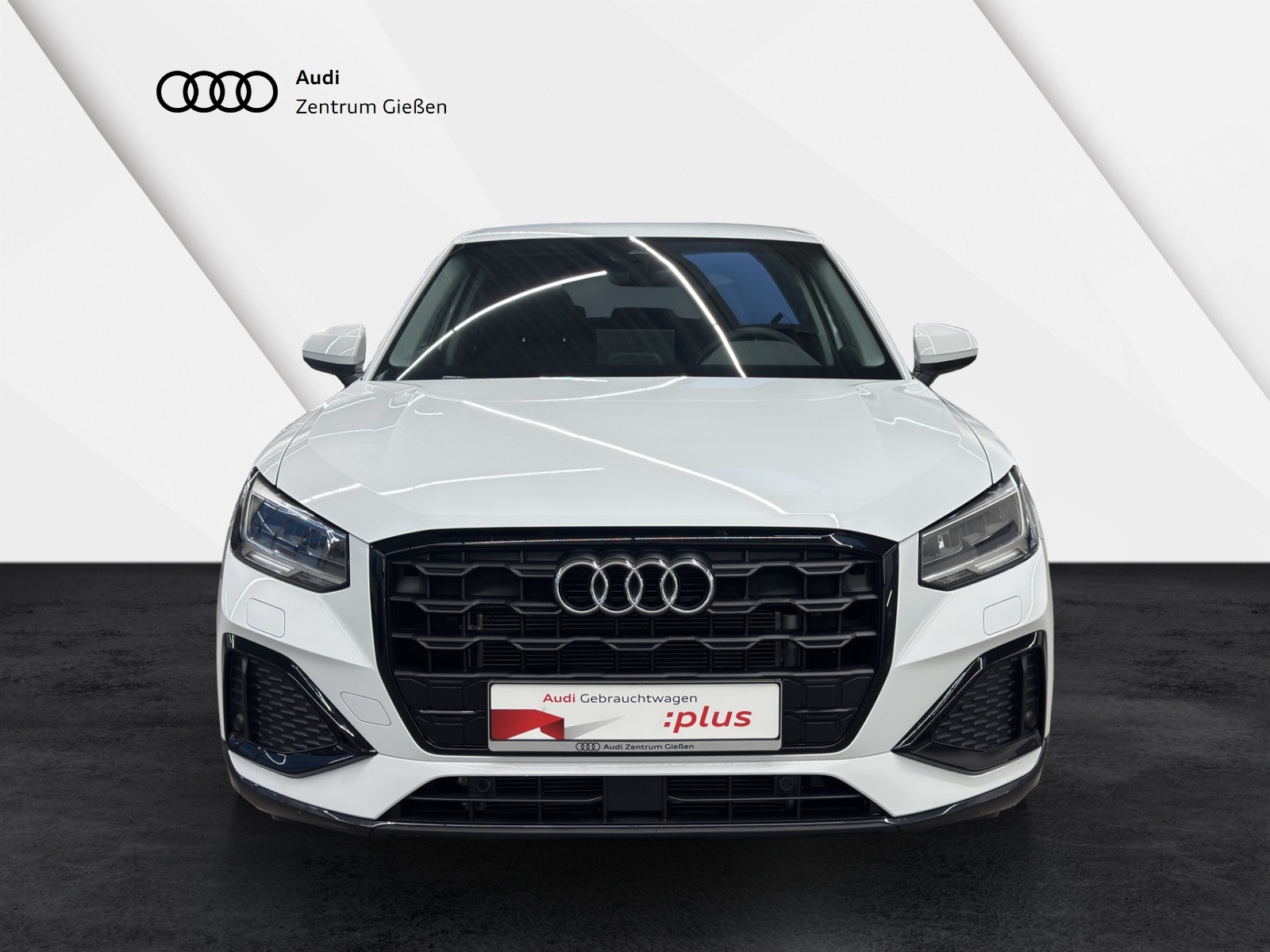 Q2 35 TFSI S-tronic advanced black AHK Navi Kamera