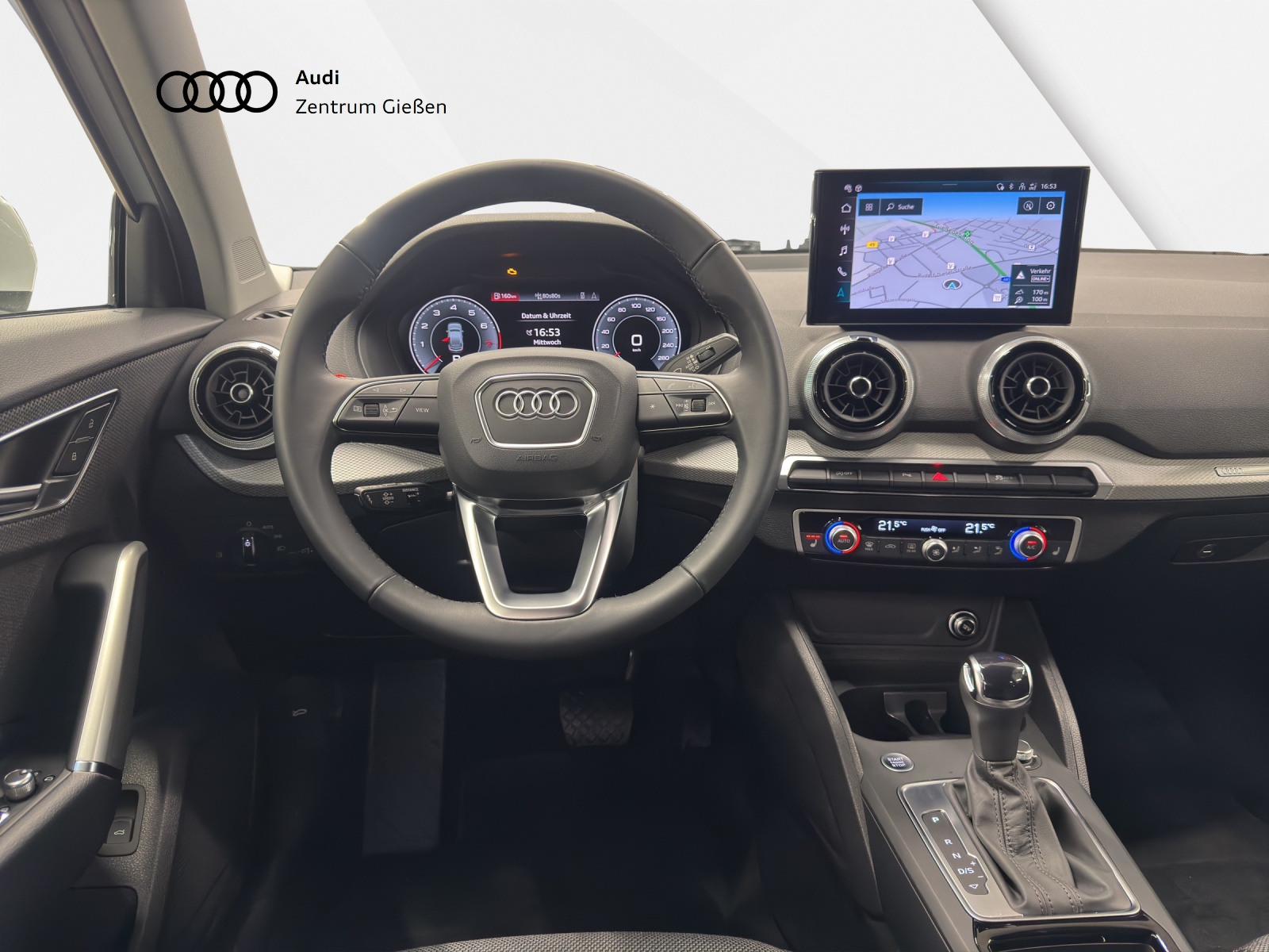 Q2 35 TFSI S-tronic advanced black AHK Navi Kamera