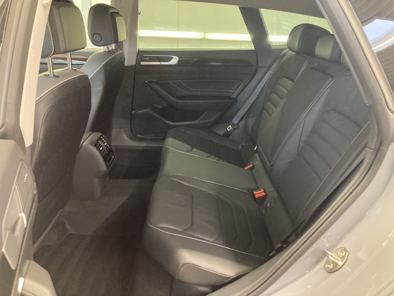 Arteon Shooting Brake TDI DSG 4M Elegance DCC Leder Standh.Alu-20Zoll