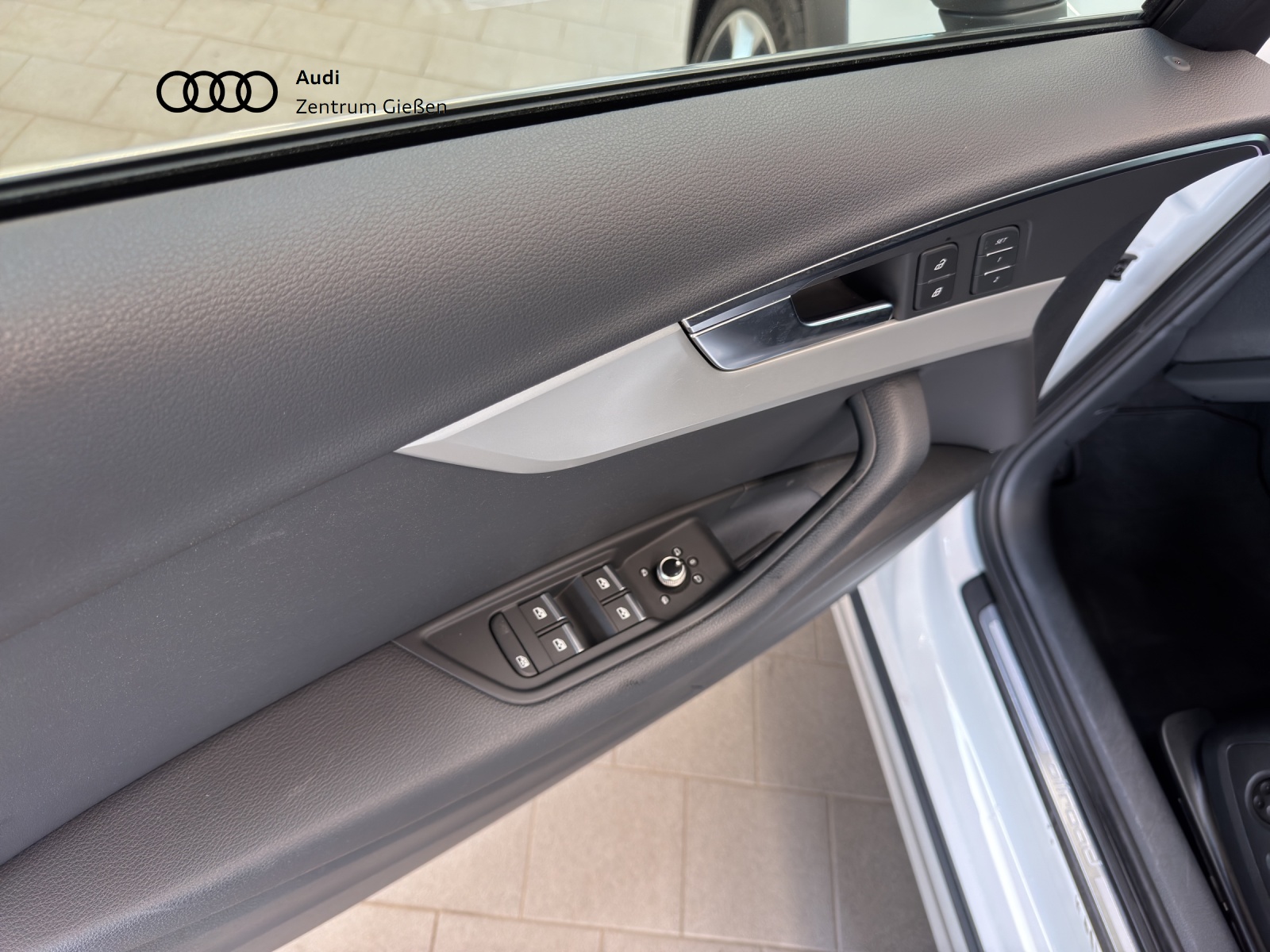A4 Allroad quattro 40 TDI HuD MATRIX PANO AHK Assistenzpakete