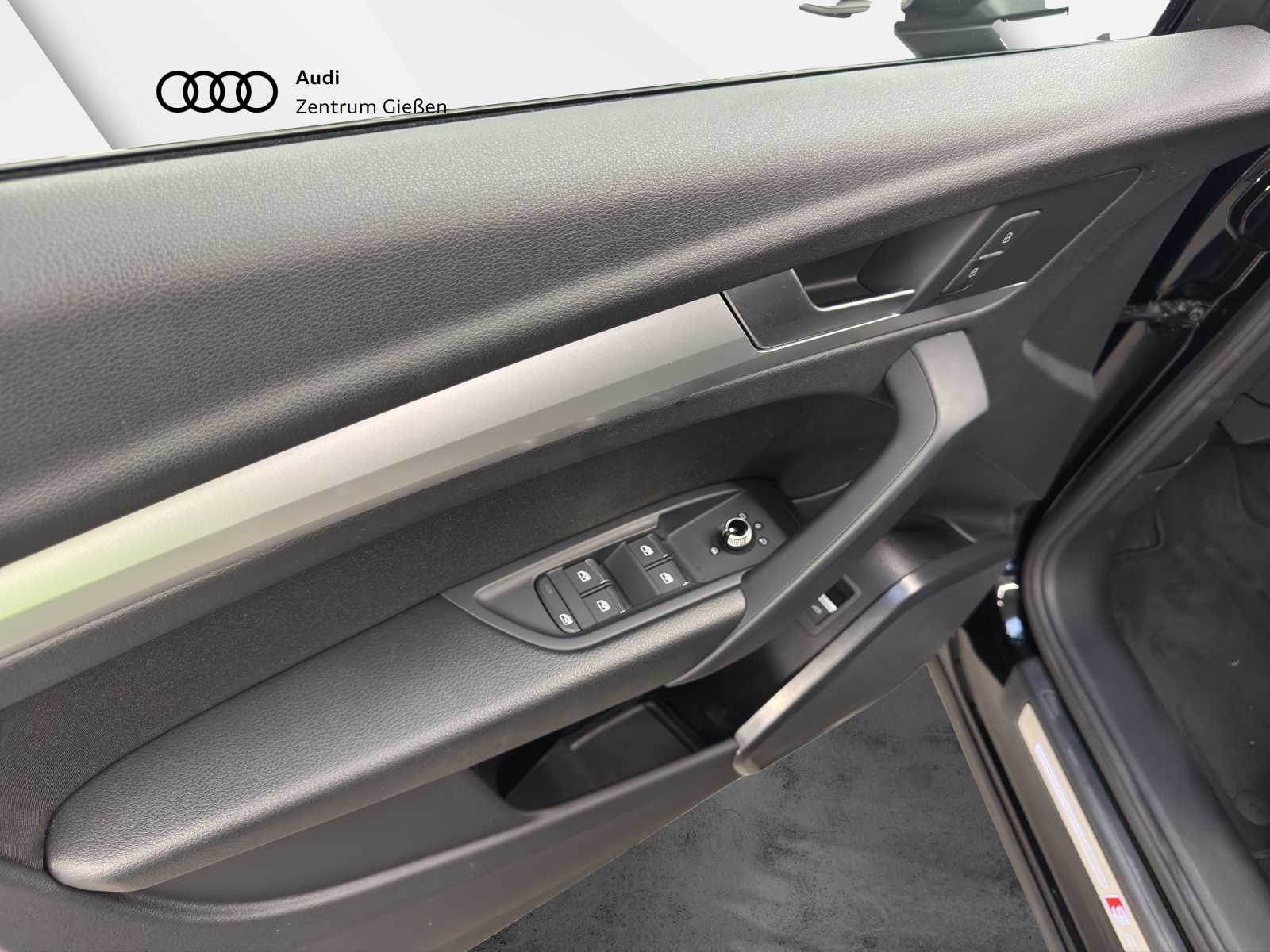 Q5 Sportback 40 TDI quattro S line Black AHK LED smartphone interface