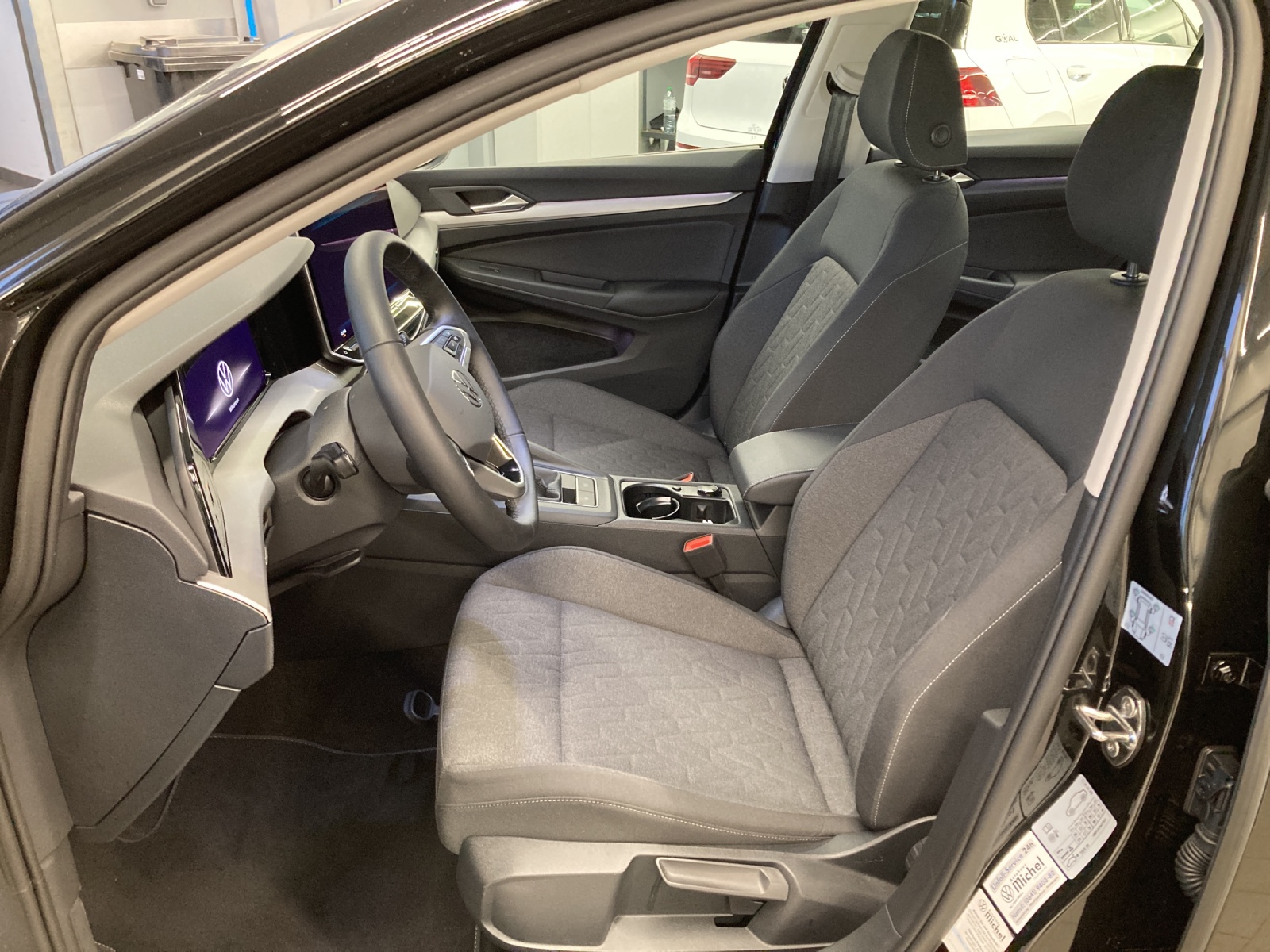 Golf 8 1.5 TSI Life LED Navi TravelAssist