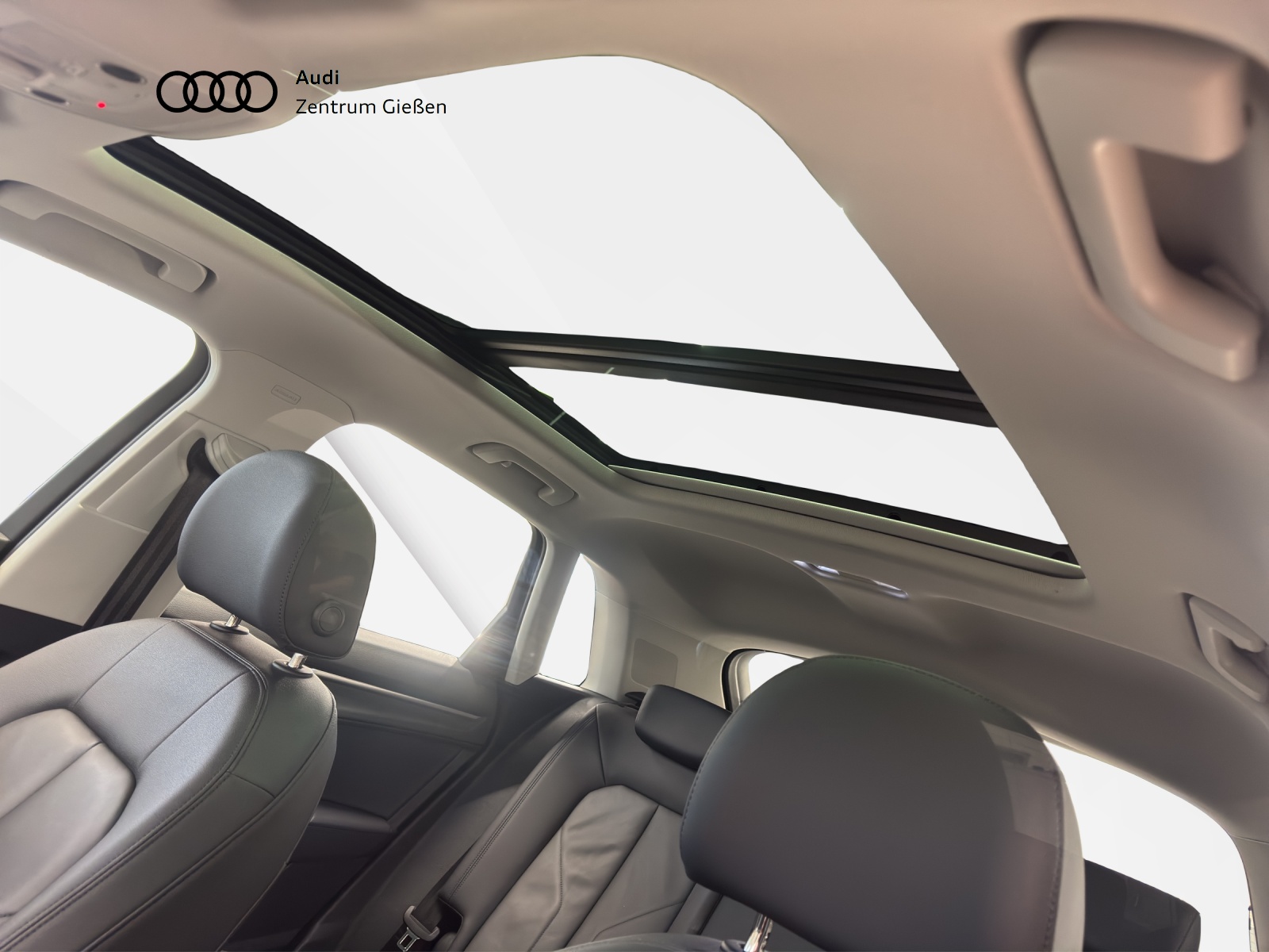 Q3 35 TFSI S tronic Pano AHK Navi Assistenzpaket