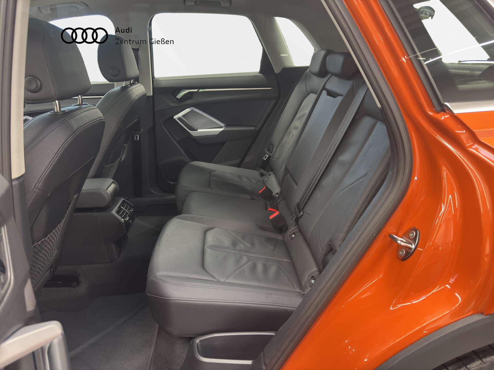 Q3 35 TFSI S tronic Pano AHK Navi Assistenzpaket