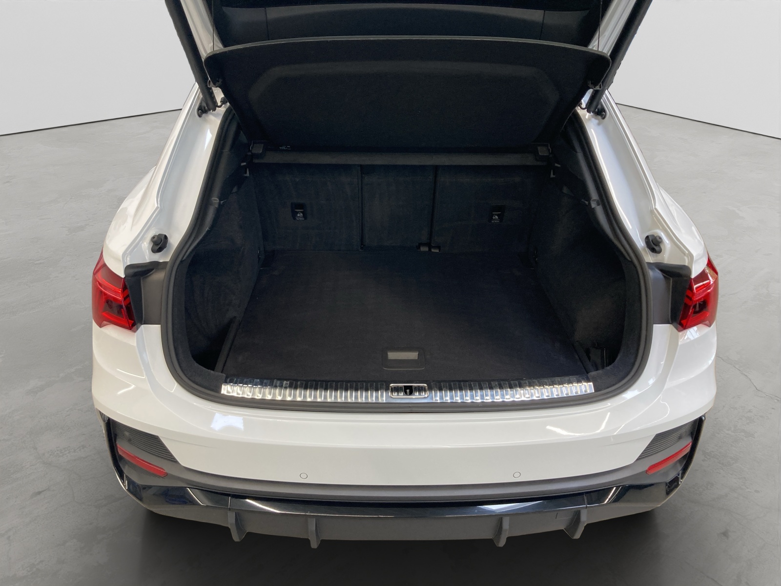 Q3 Sportback 40 TFSI quattro S line Black Pano Kamera LED Navi