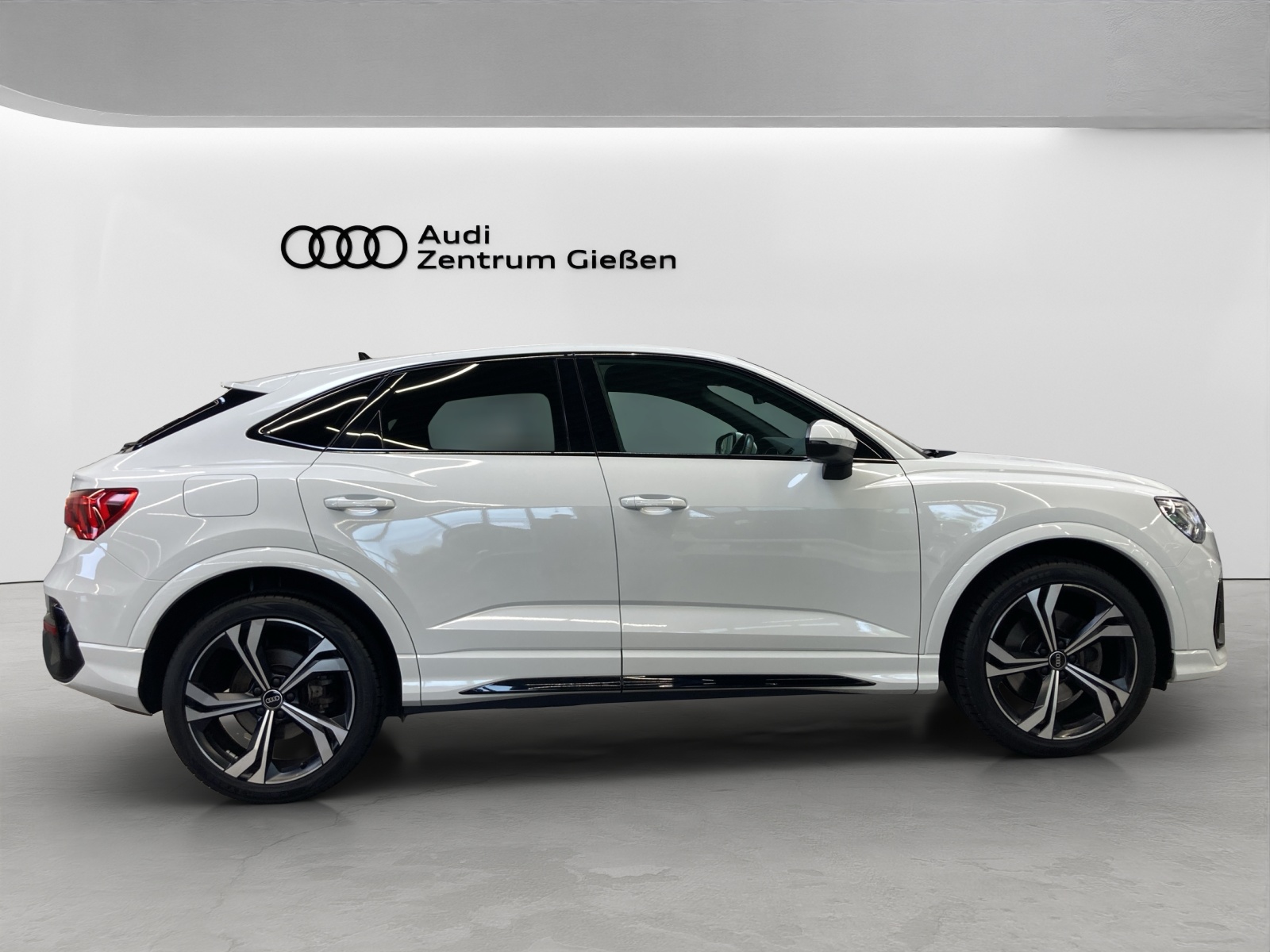 Q3 Sportback 40 TFSI quattro S line Black Pano Kamera LED Navi