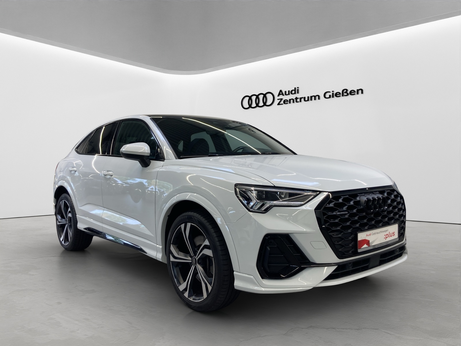 Q3 Sportback 40 TFSI quattro S line Black Pano Kamera LED Navi
