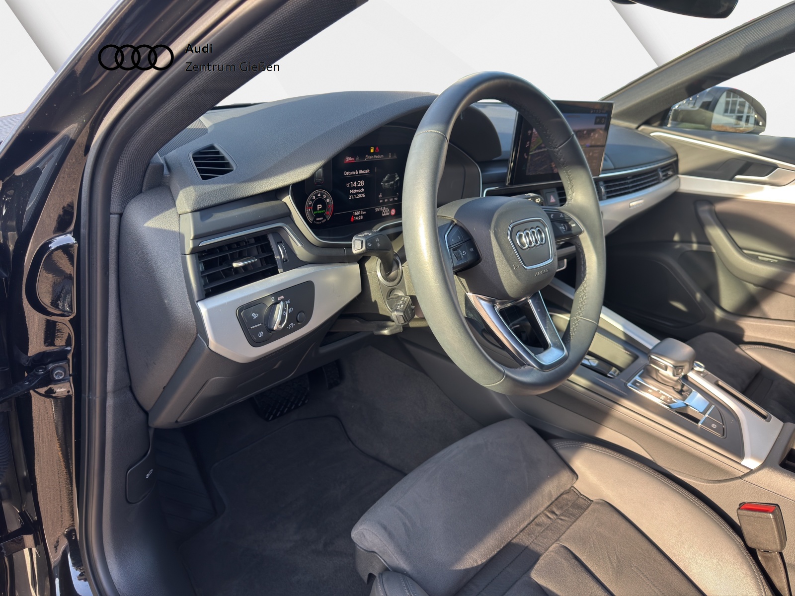 A4 Avant 45 TFSI quattro S line competition plus Matrix-LED Navi