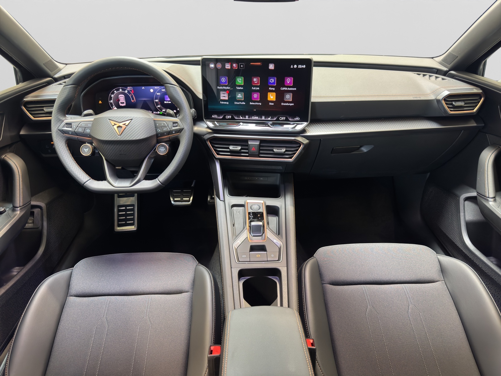 Leon Sportstourer 1.5 eTSI EDGE LED AHK ACC Kamera