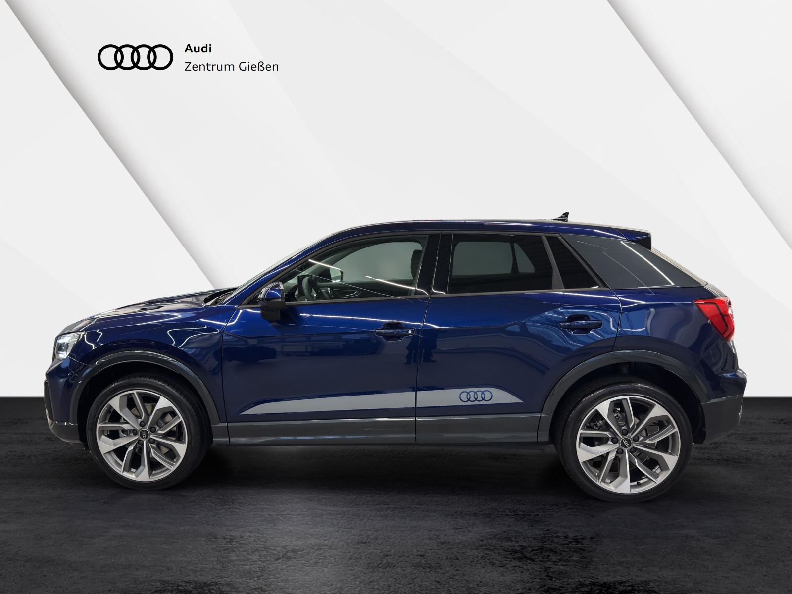 Q2 35 TFSI S-tronic advanced black AHK Matrix-LED Navi Plus