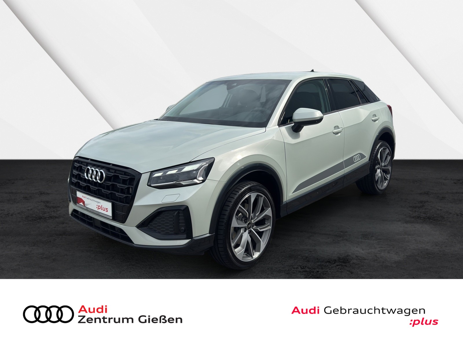 Q2 35 TFSI S-tronic advanced black AHK Matrix-LED Navi Plus
