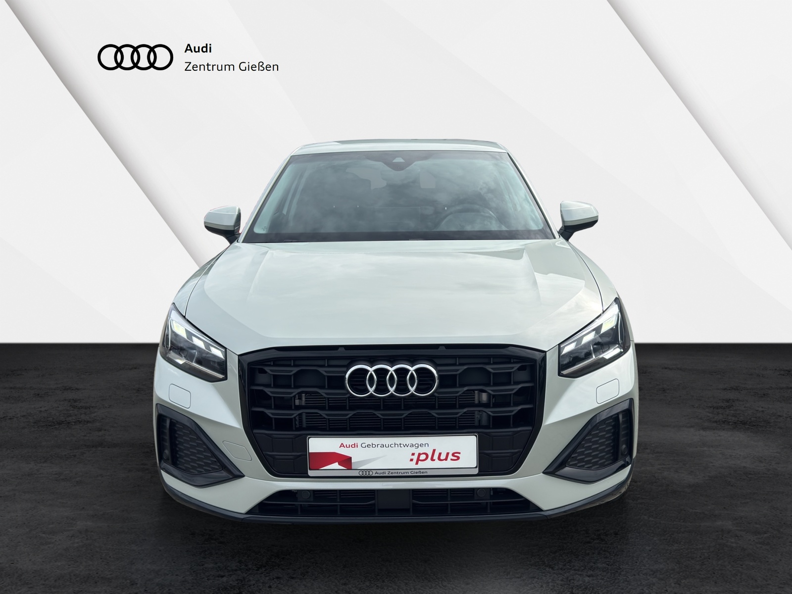 Q2 35 TFSI S-tronic advanced black AHK Matrix-LED Navi Plus