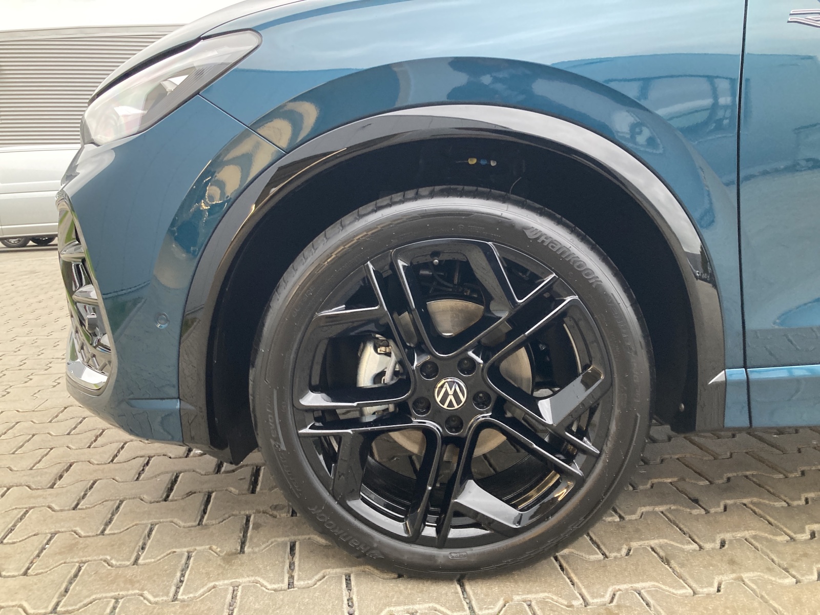 Tiguan eTSI DSG R-Line AHK DCC Head-Up ErgoActive