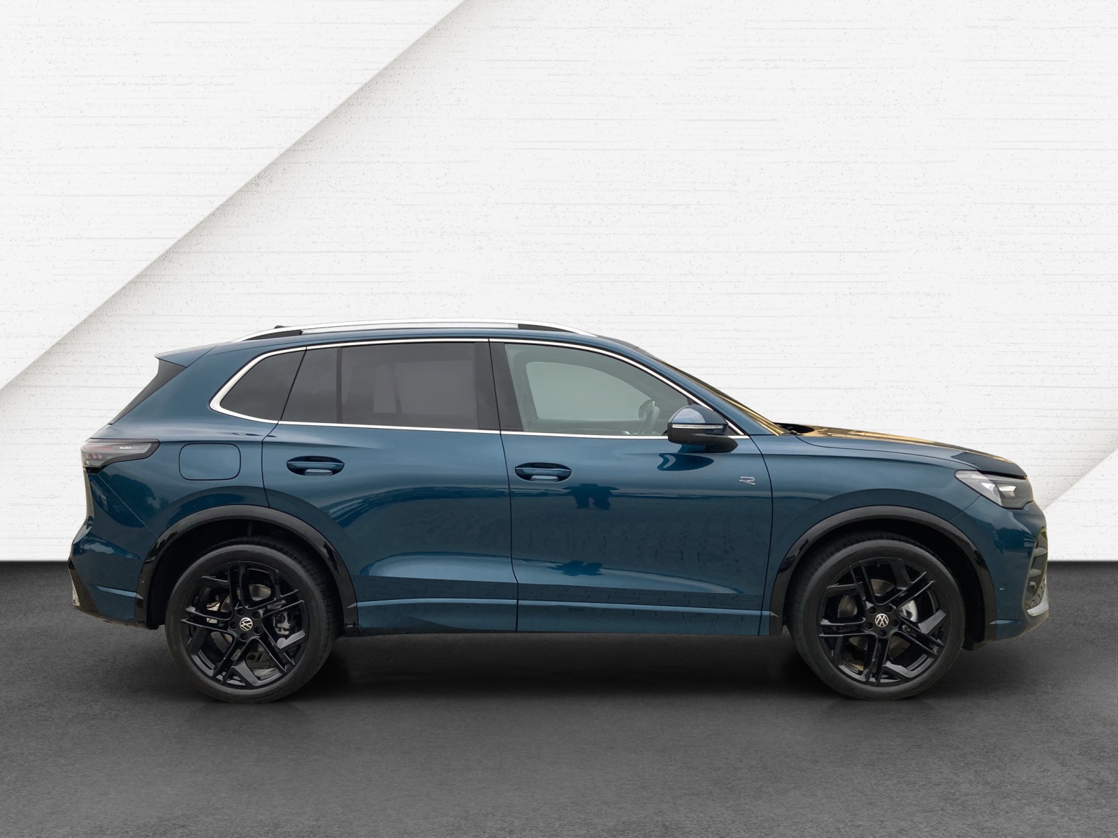 Tiguan eTSI DSG R-Line AHK DCC Head-Up ErgoActive