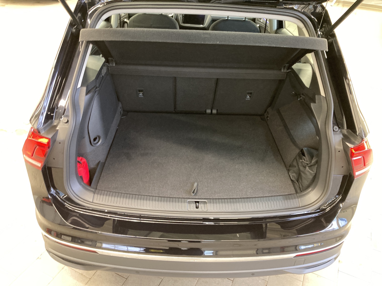 Tiguan TSI Plugin-Hybrid DSG Active LED Navi TravelAssist