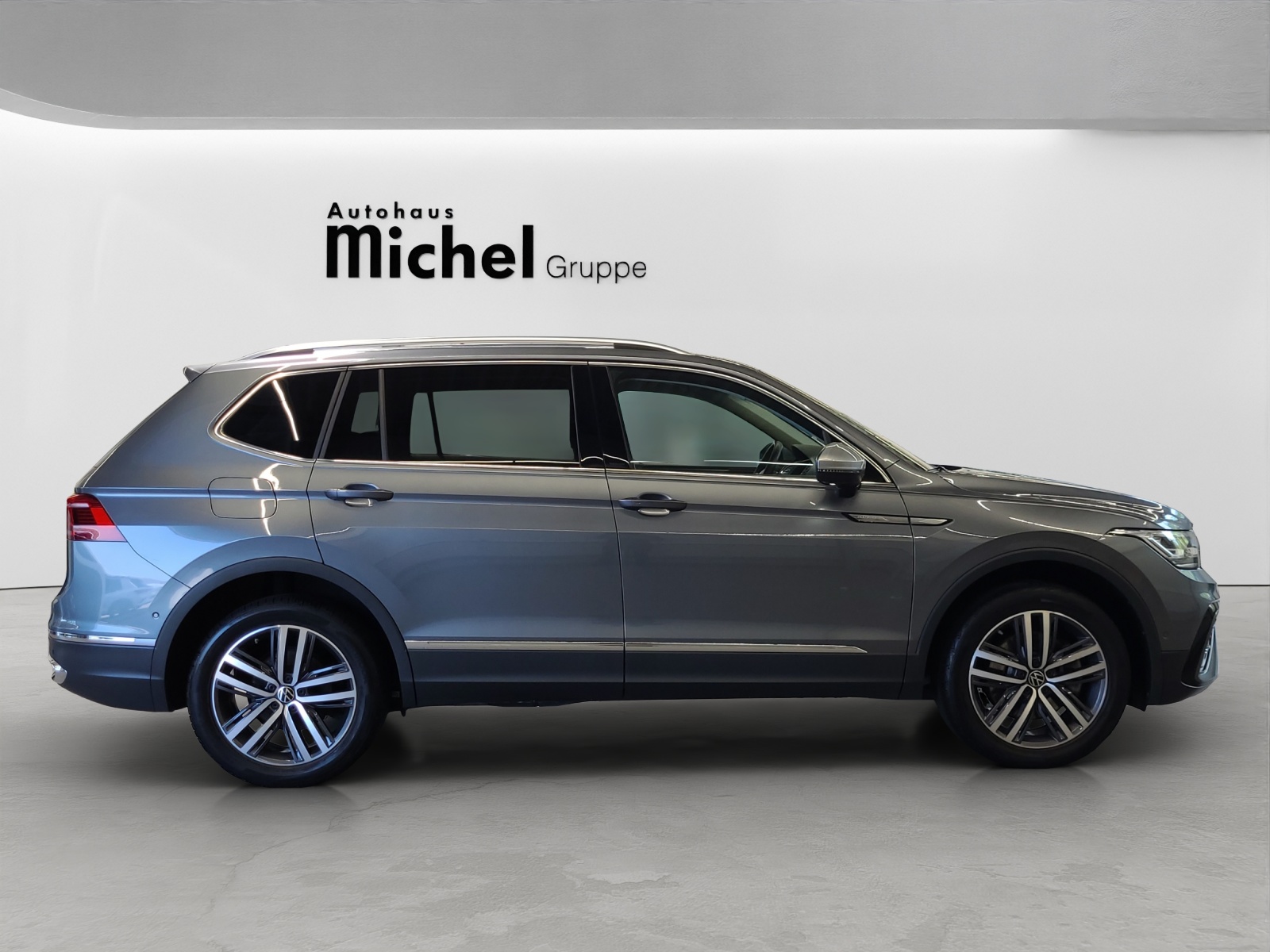 Tiguan Allspace TDI DSG 4M Elegance IQ-Light TravelAssist Navi Kamera