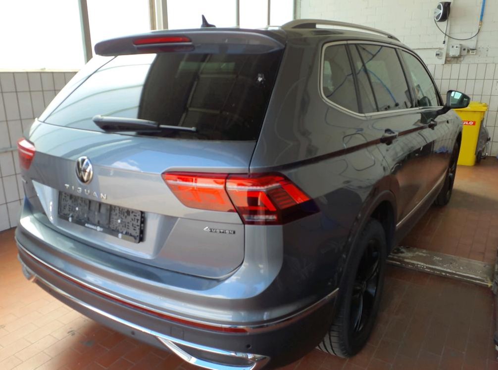 Tiguan Allspace TDI DSG 4M Elegance IQ-Light TravelAssist Navi Kamera