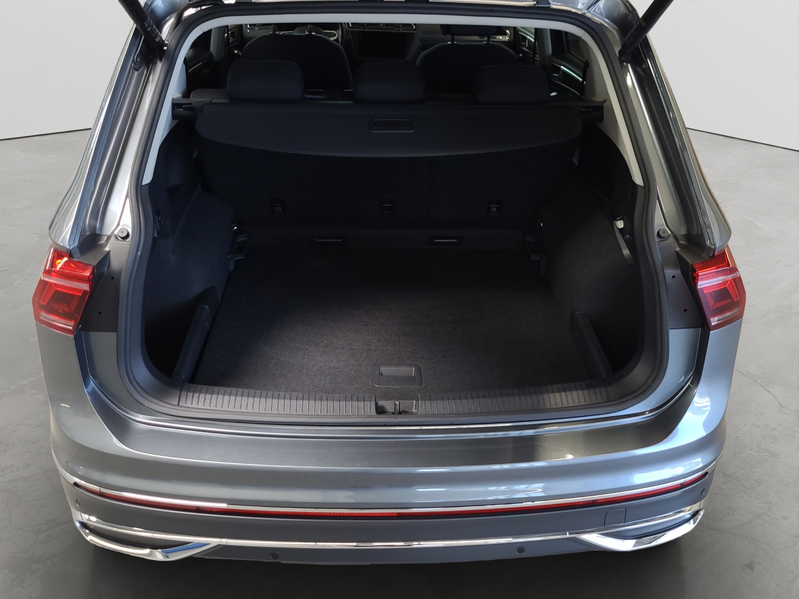 Tiguan Allspace TDI DSG 4M Elegance IQ-Light TravelAssist Navi Kamera