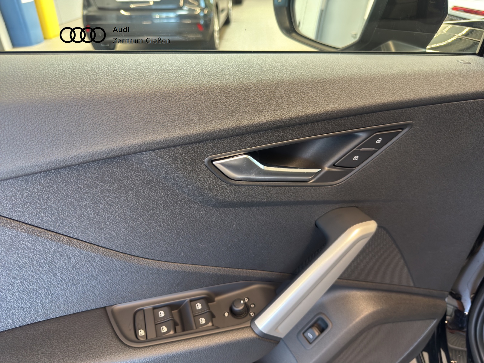 Q2 30 TFSI advanced Navi LED Sitzheizung