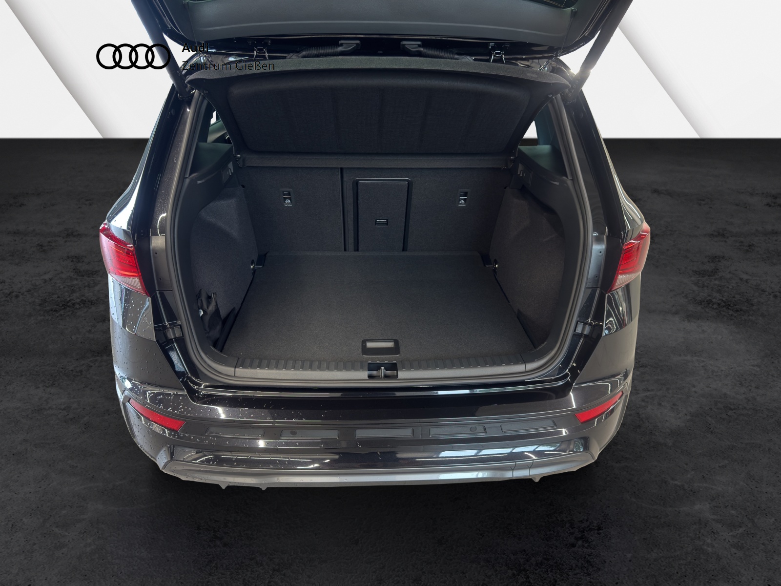 Ateca 2.0 TSI 4Drive DSG AHK ACC Navi