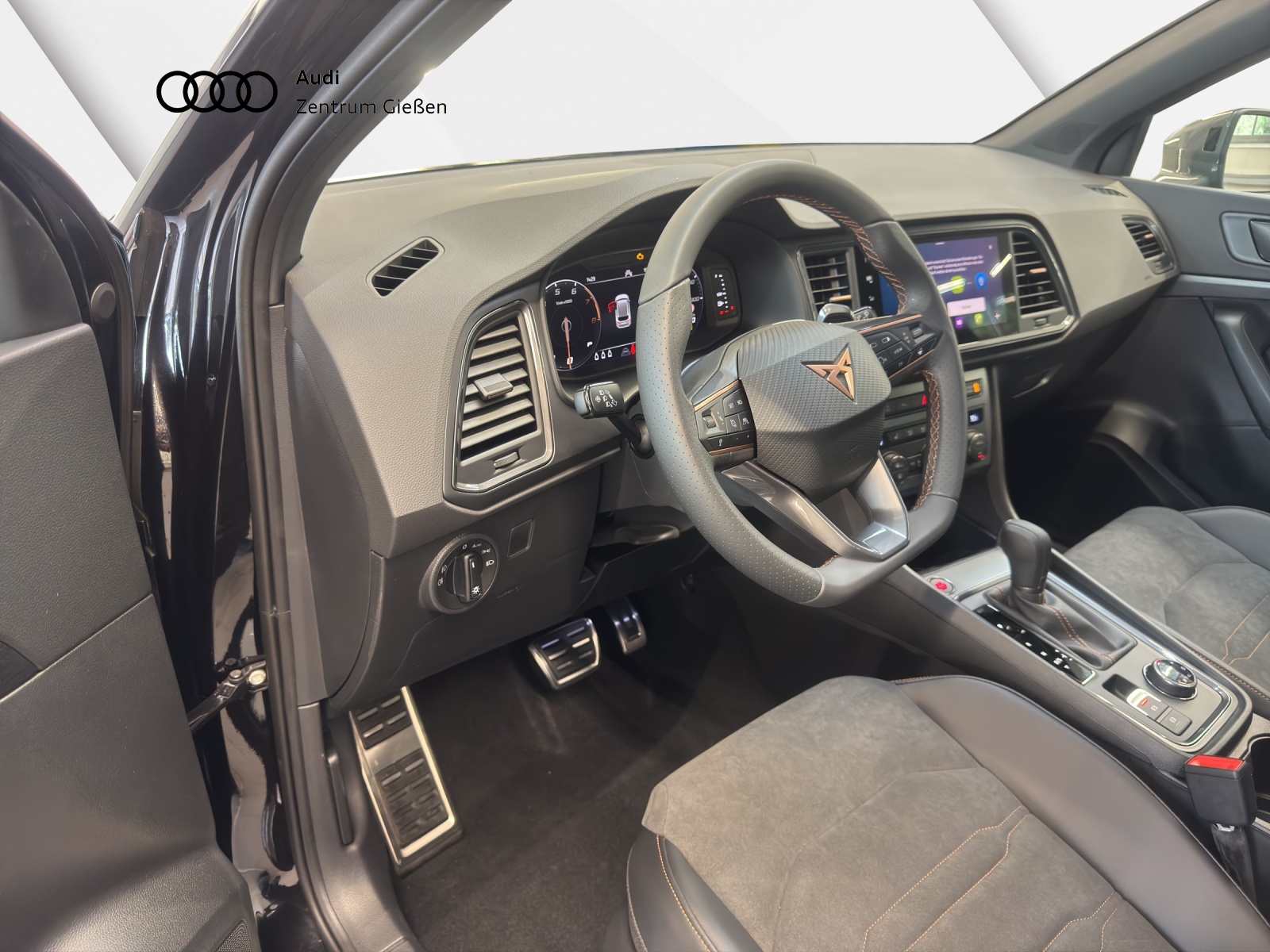 Ateca 2.0 TSI 4Drive DSG AHK ACC Navi