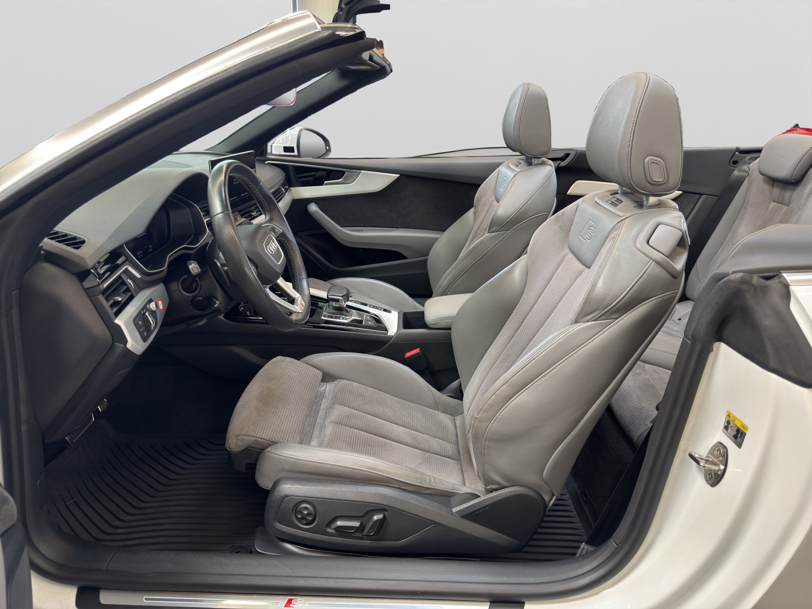 A5 Cabriolet 40 TFSI S line Matrix-LED HuD Navi