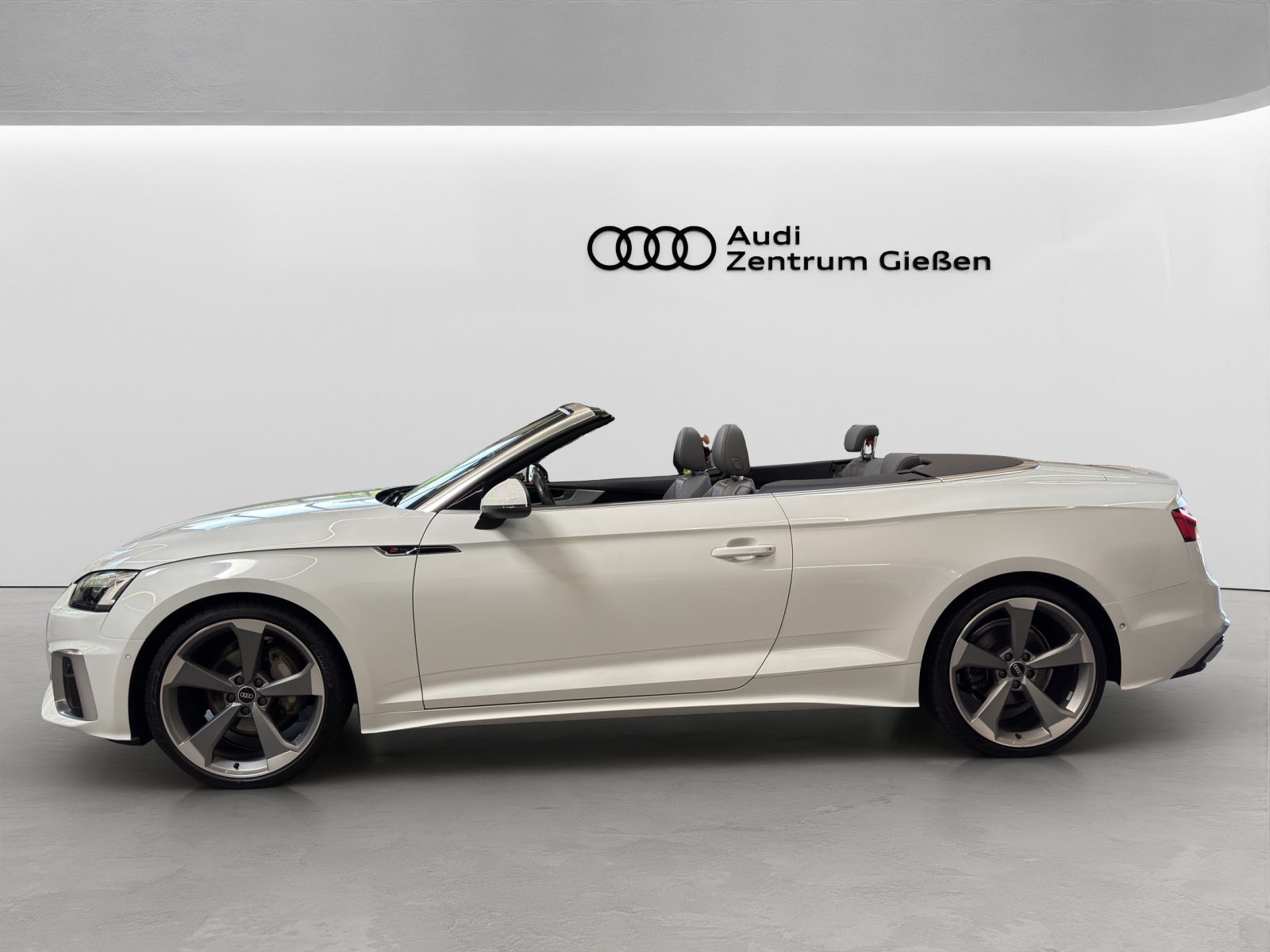 A5 Cabriolet 40 TFSI S line Matrix-LED HuD Navi