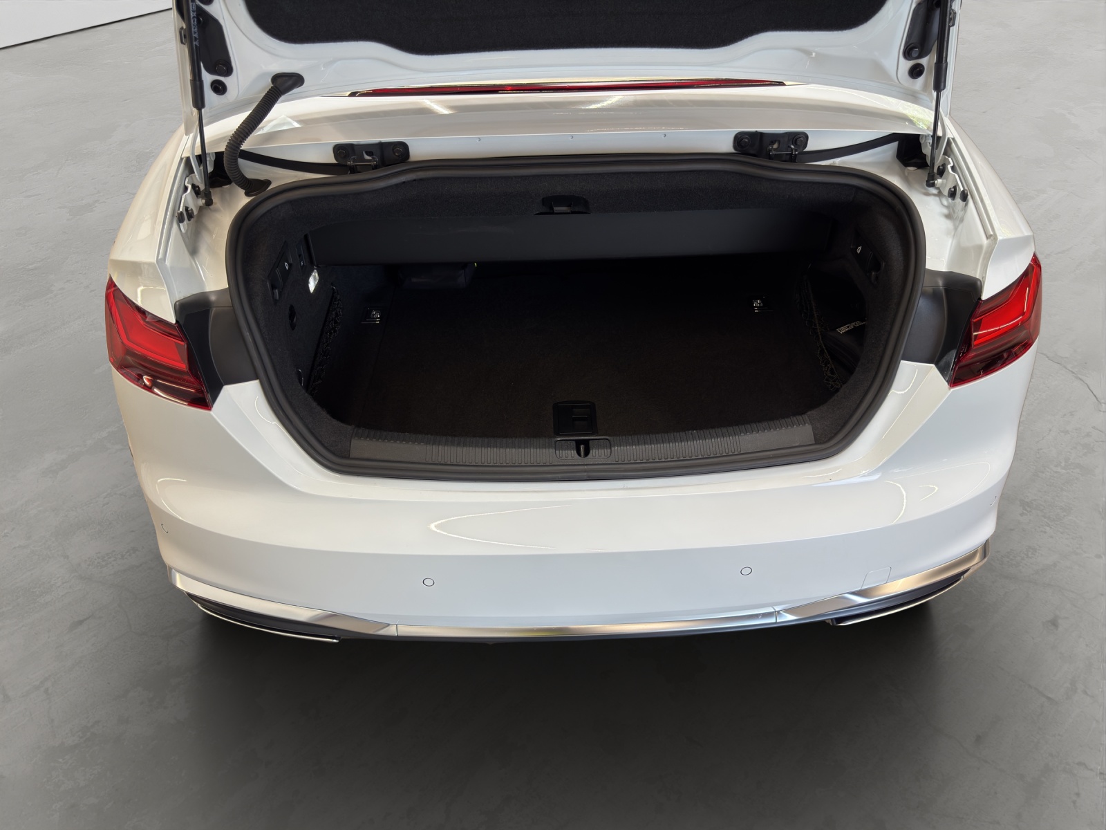 A5 Cabriolet 40 TFSI S line Matrix-LED HuD Navi