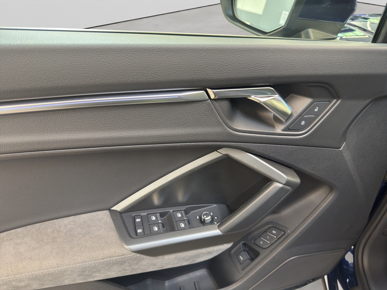 Q3 40 TDI quattro S line Pano SONOS Matrix-LED Standheizung Navi