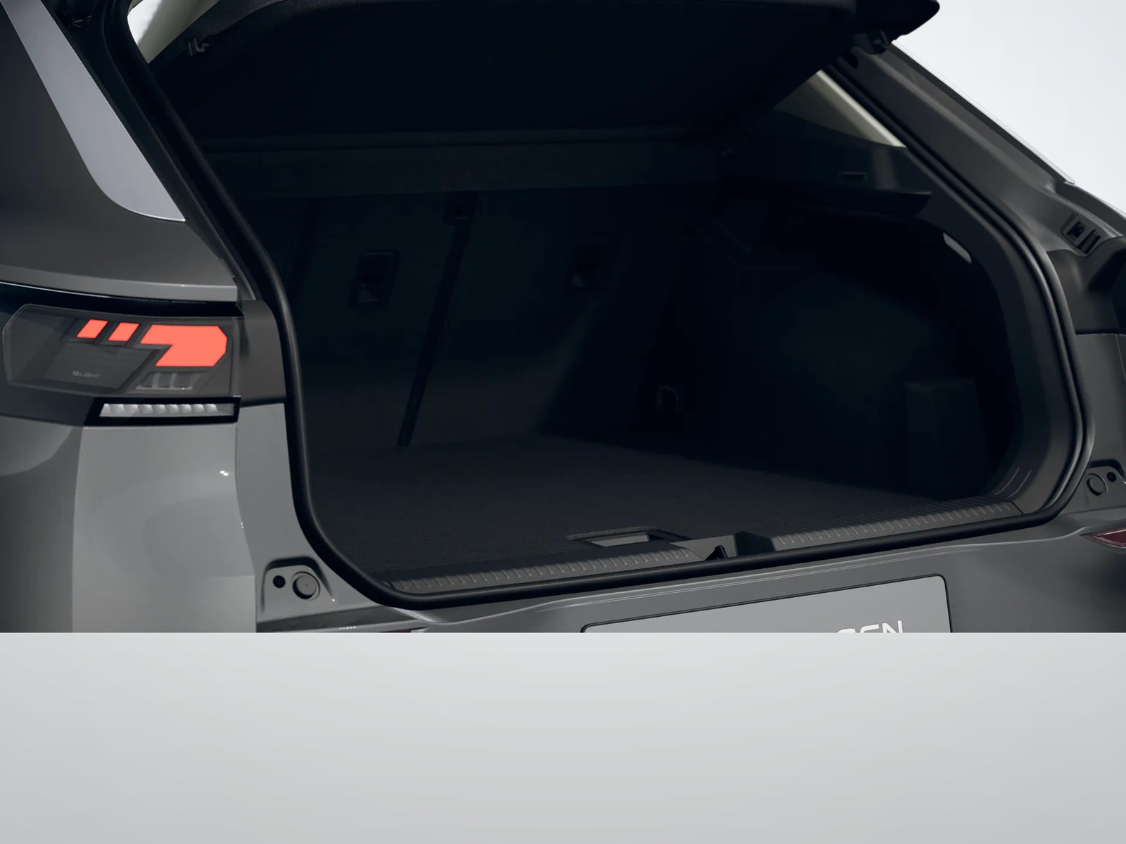 T-Roc eTSI DSG Style IQ-Light ACC Navi AHK Kamera