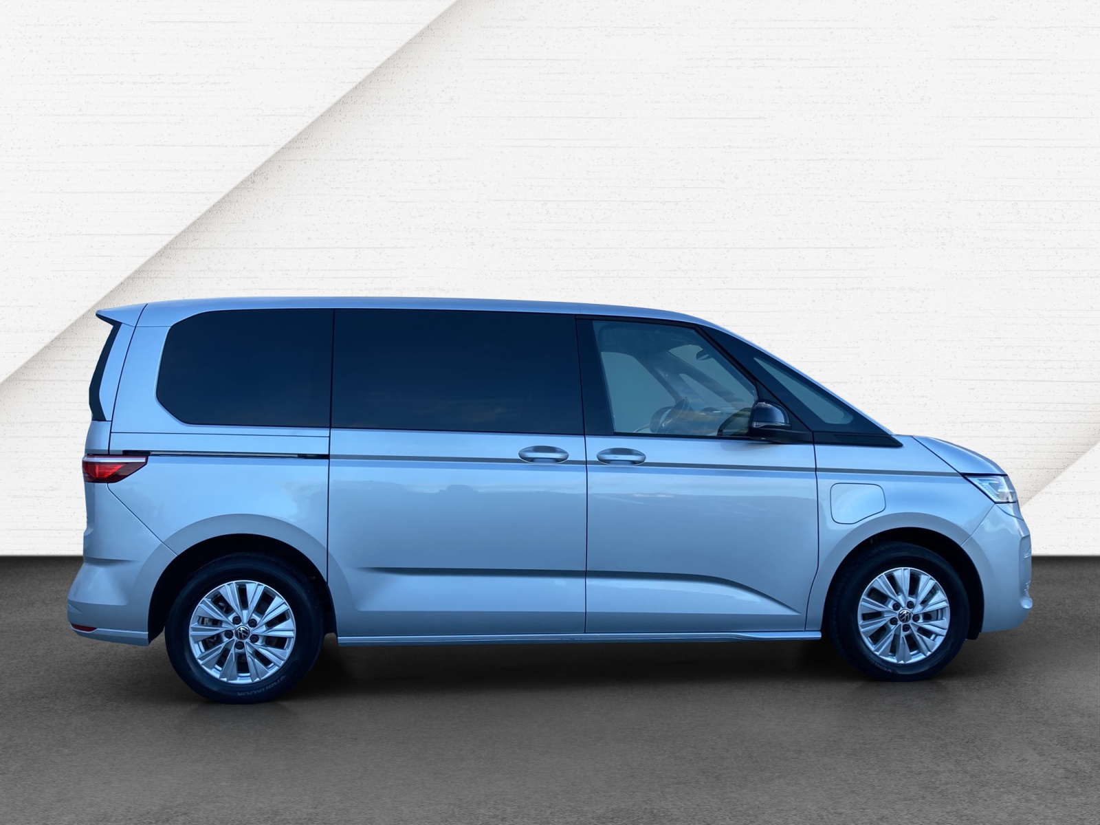 T7 Multivan Life eHybrid KÜ IQ Light Kamera AHK 7 Sitzer Navi Climatronik