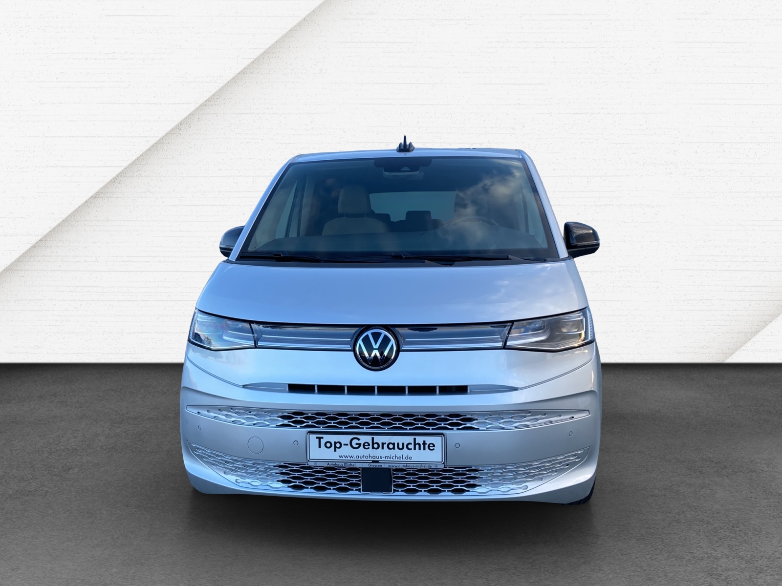 T7 Multivan Life eHybrid KÜ IQ Light Kamera AHK 7 Sitzer Navi Climatronik