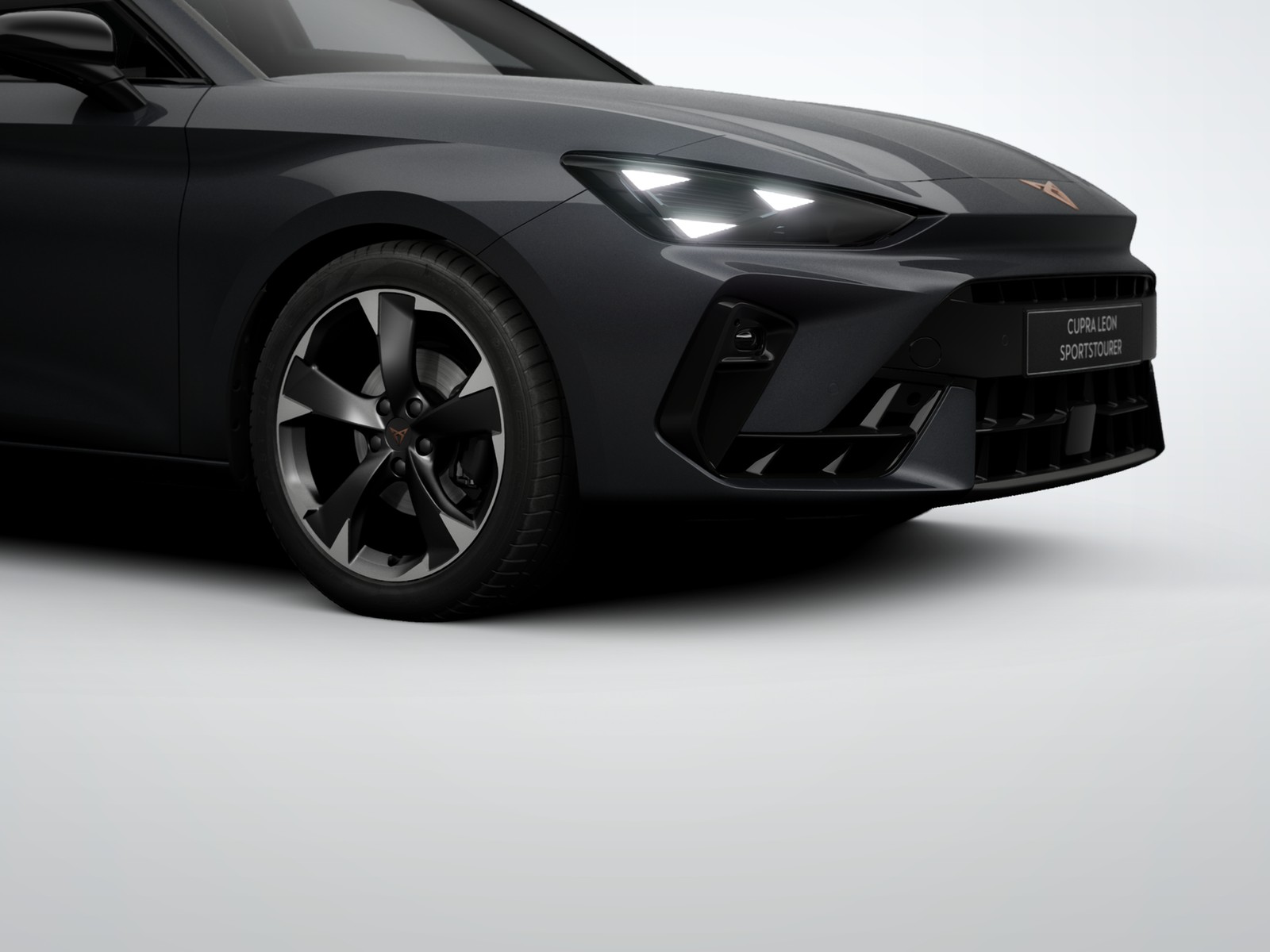 Leon Sportstourer 1.5 eTSI DSG EDGE ACC Kamera LED