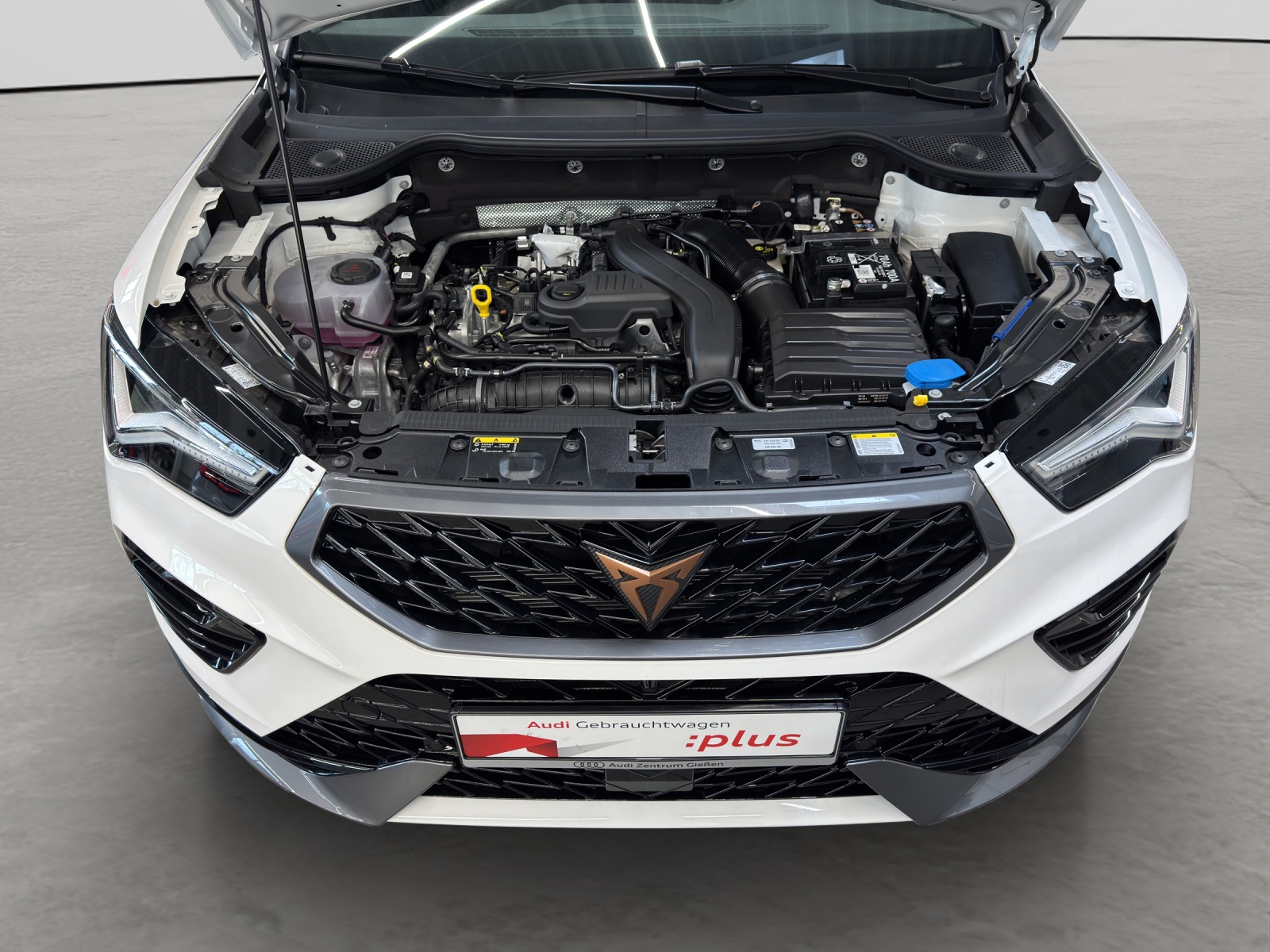 Ateca 1.5 TSI DSG AHK ACC Kamera Navi