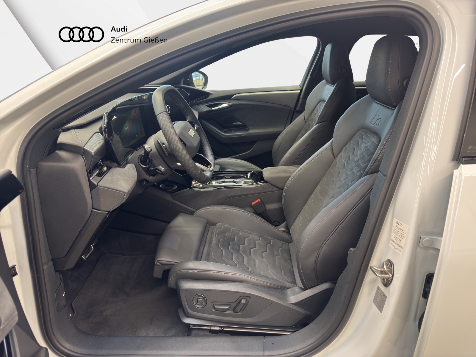 S6 e-tron Sportback quattro Black B&O Tech pro