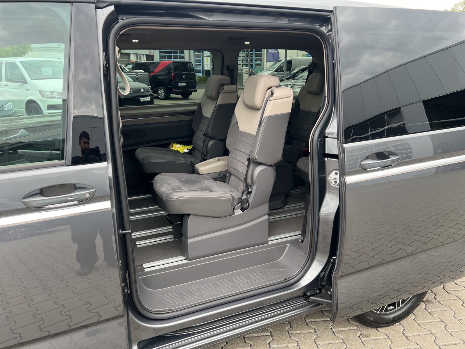 T7 Multivan Style LÜ 2.0 TDI DSG Pano ACC AGR Sitz DCC Standheizung