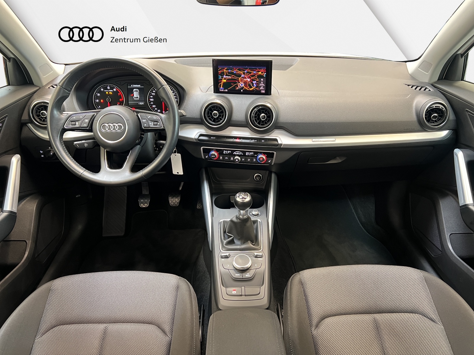 Q2 35 TFSI sport MMI Navi AHK LED