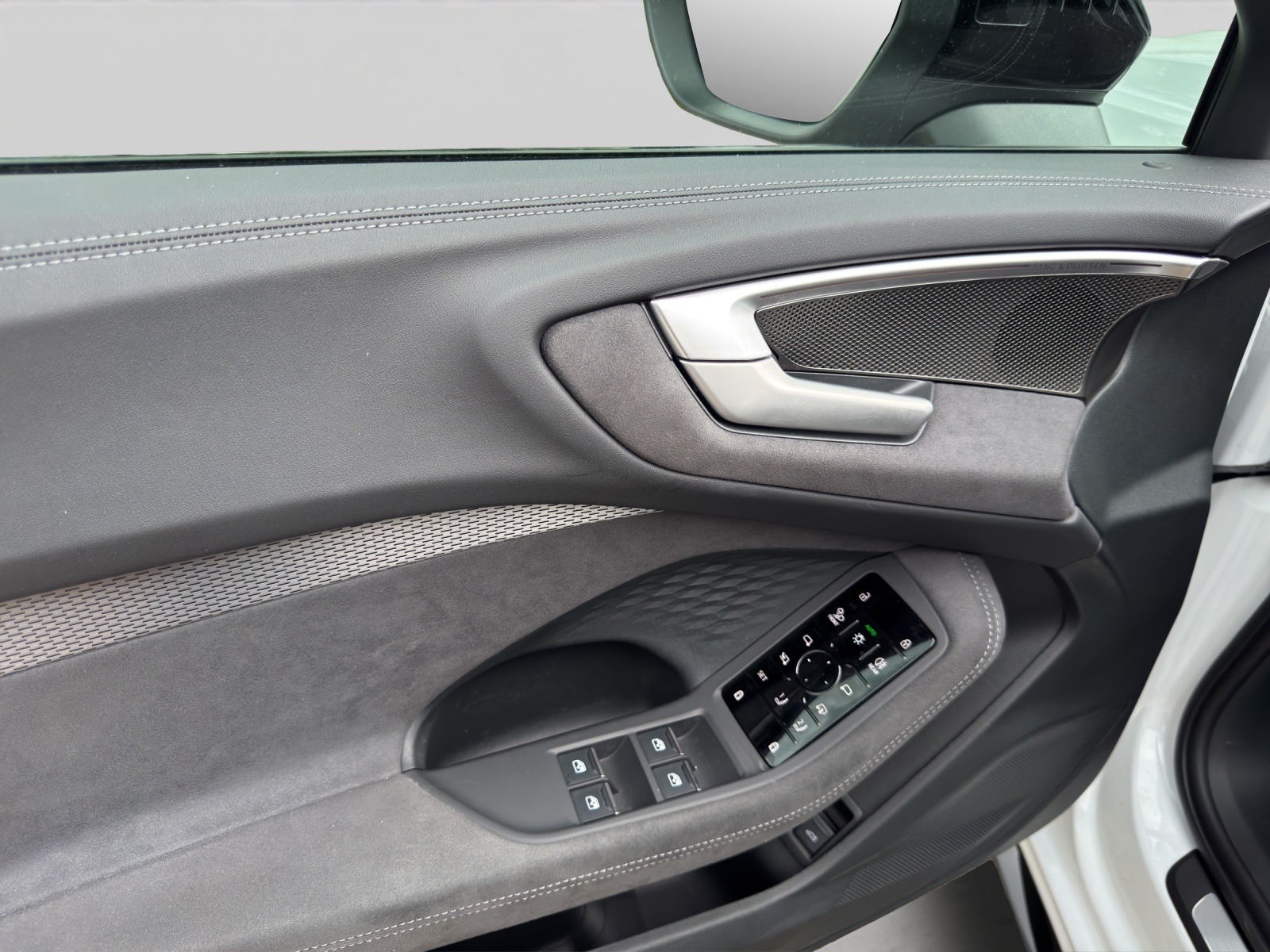 A5 Avant TFSI e-hybrid quattro S line Black B&O AHK Tech plus Matrix