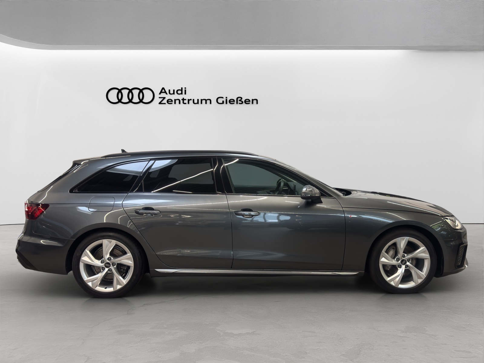 A4 Avant 40 TFSI quattro S line Black Kamera LED
