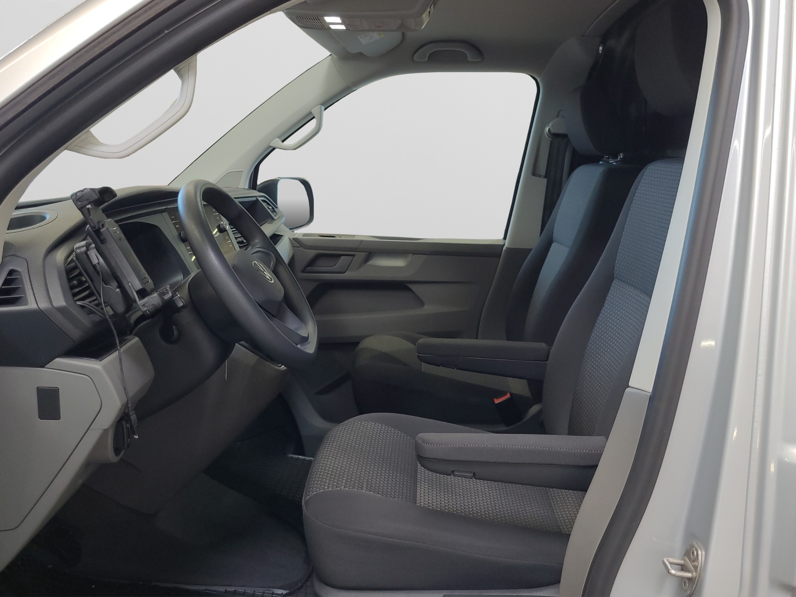 T6 Transporter Kasten 6.1 TDI Klima Navi Standheizung GRA