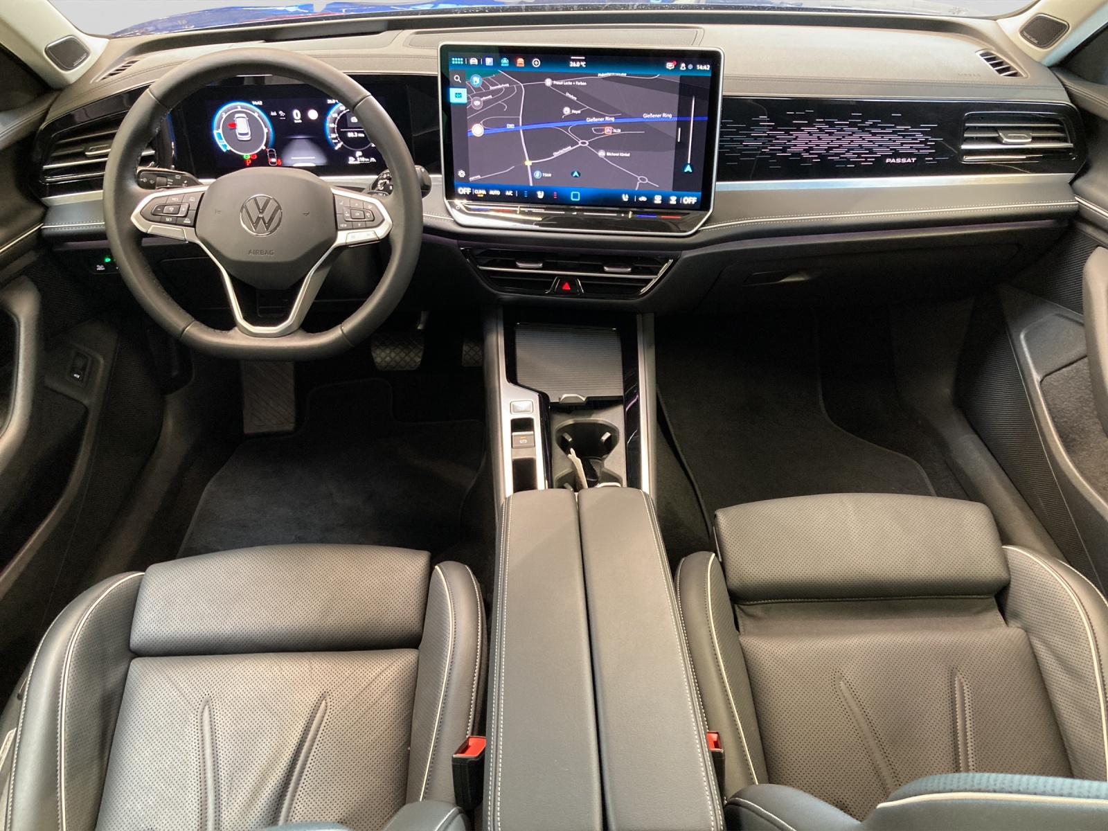 Passat Variant TDI DSG 4M Elegance Leder IQ-Light Standh. DCCpro