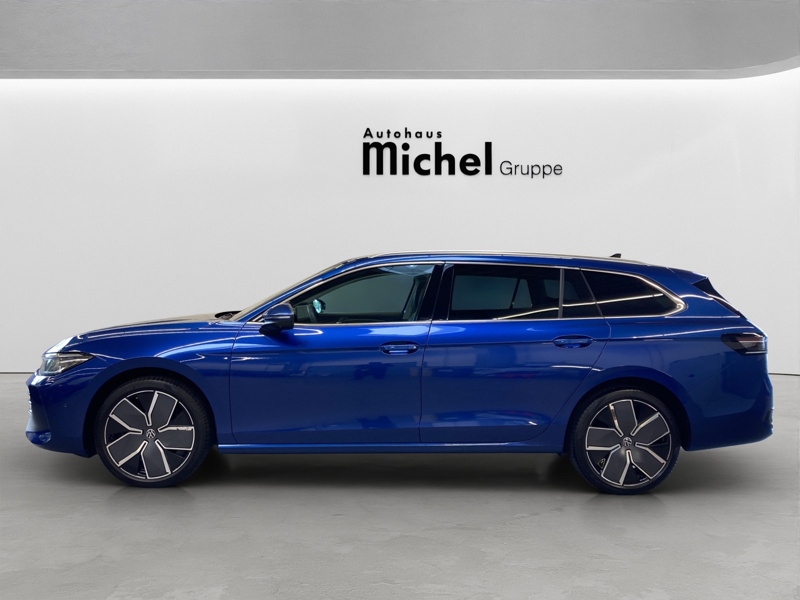 Passat Variant TDI DSG 4M Elegance Leder IQ-Light Standh. DCCpro