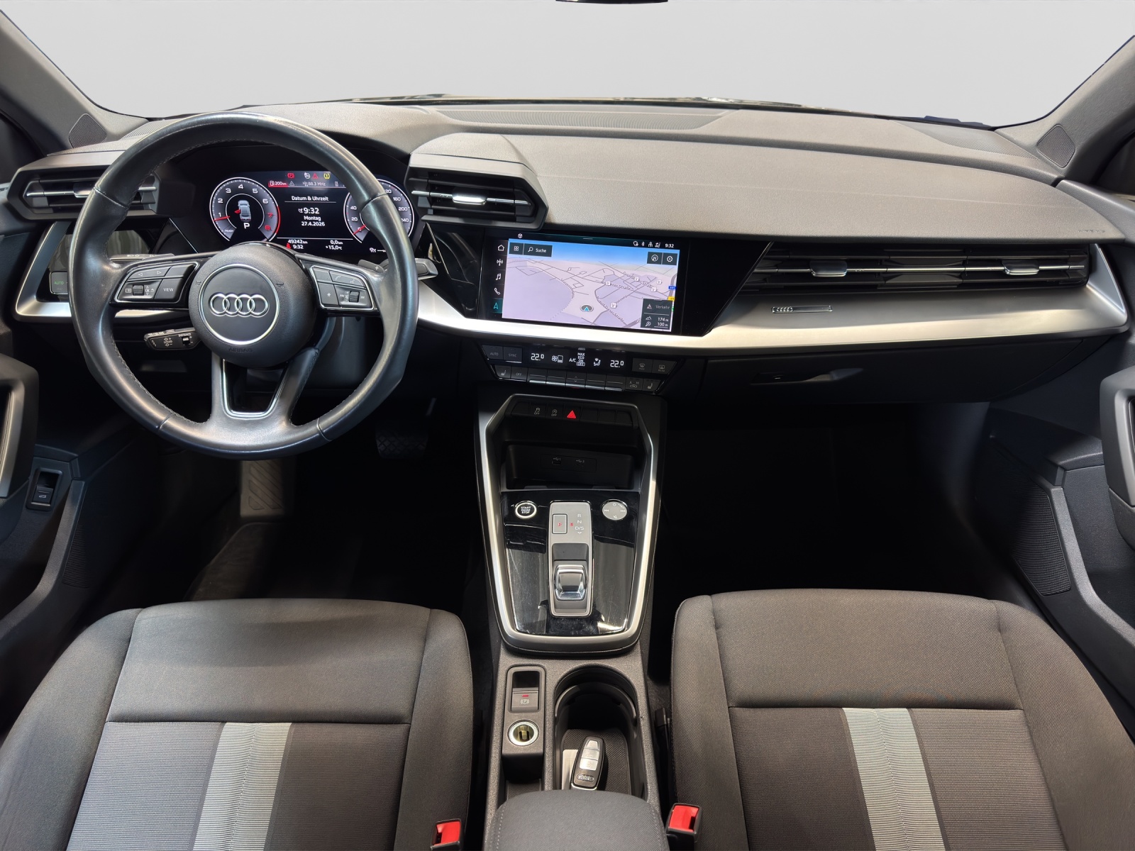 A3 Limousine 35 TFSI S-tronic S line Black Navi