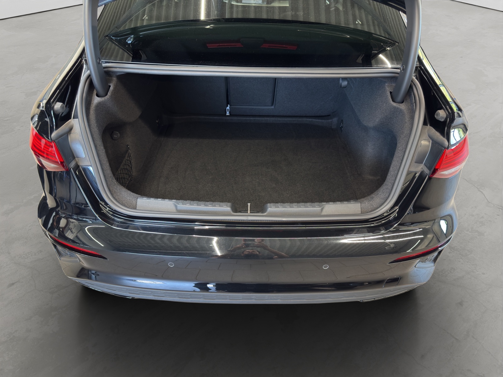 A3 Limousine 35 TFSI S-tronic S line Black Navi