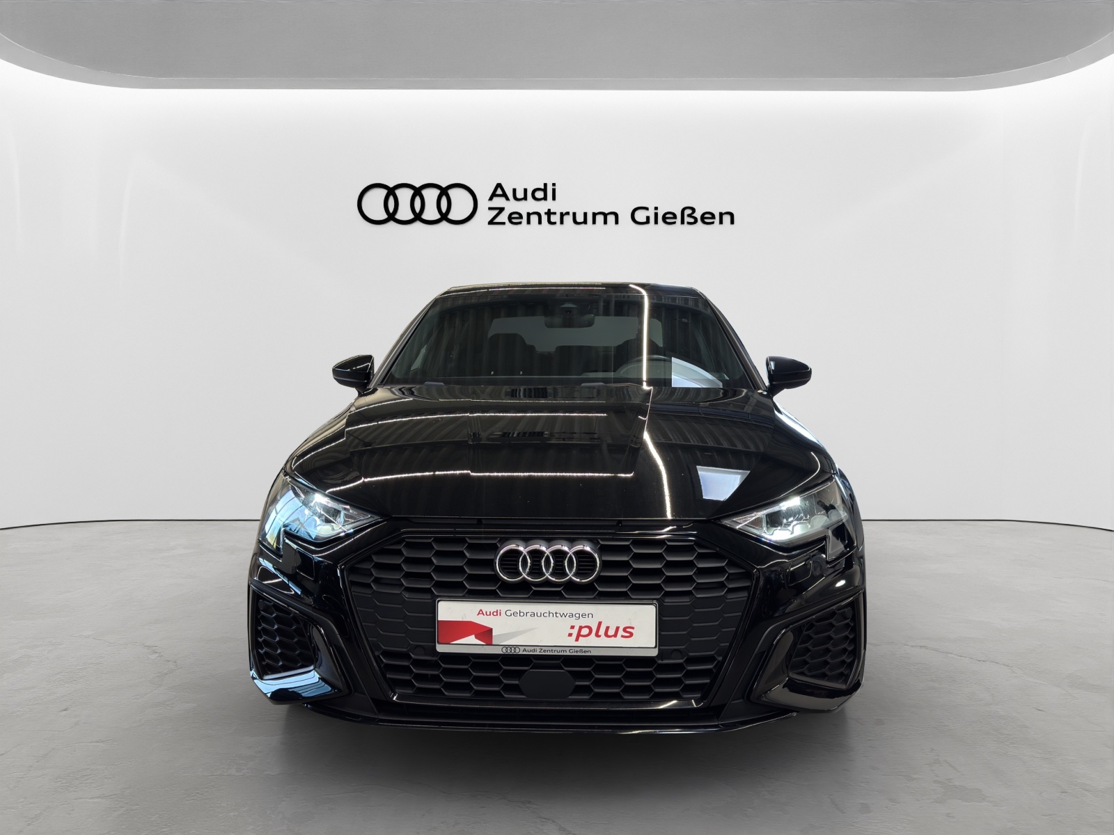 A3 Limousine 35 TFSI S-tronic S line Black Navi