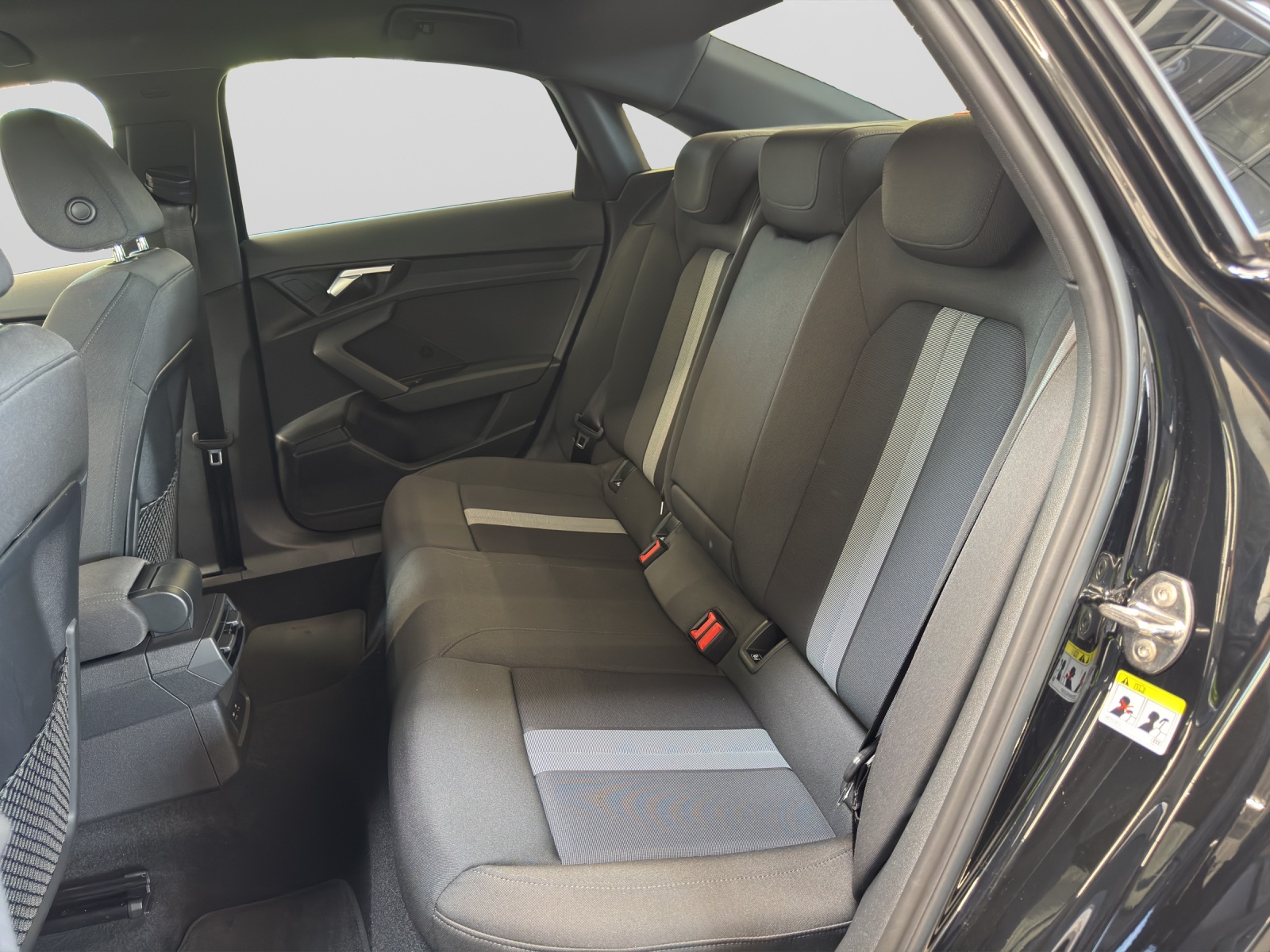 A3 Limousine 35 TFSI S-tronic S line Black Navi